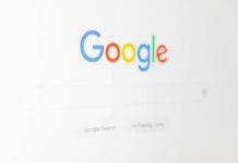 Comment être visible sur Google : les meilleures techniques pour réussir en 2025 Google logo screengrab
